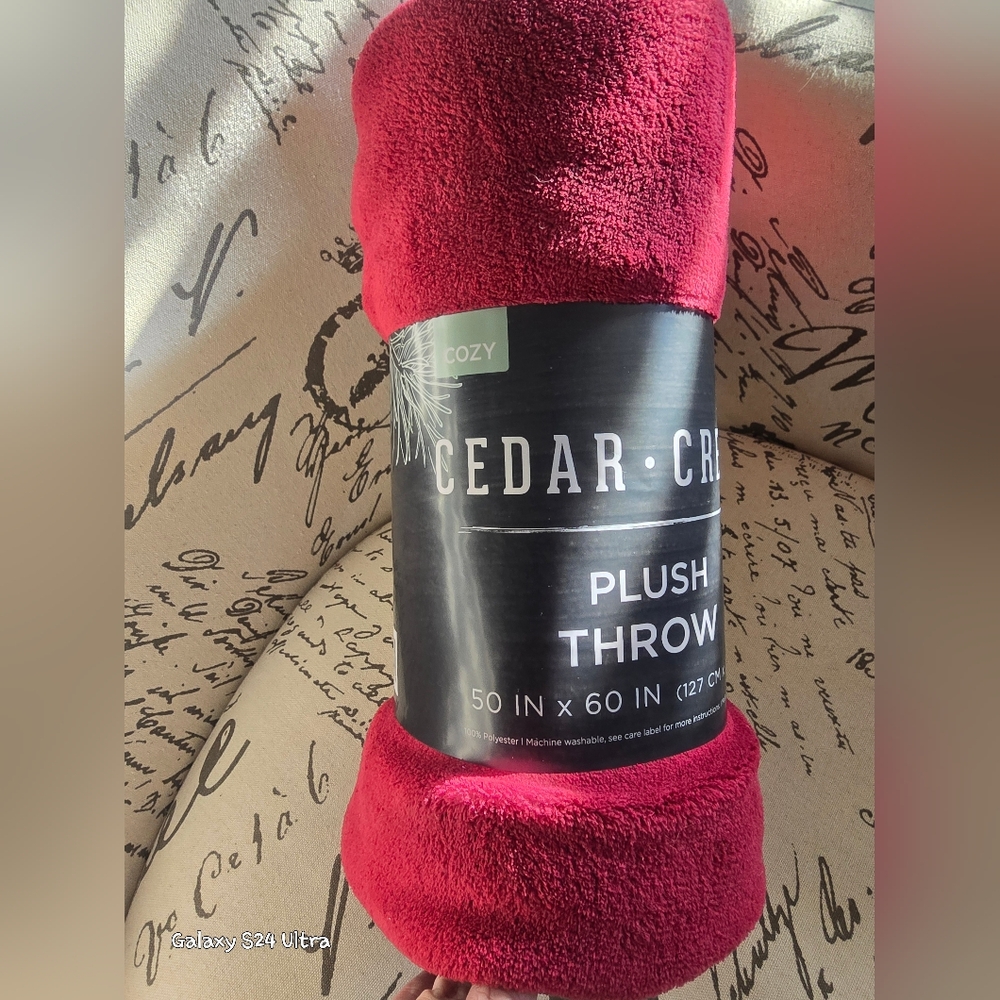 Cedar Creek Red Throw Blanket 50"×60" New